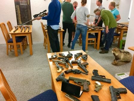 Bild 1 der Jagdschule Jagdschule Park and Lake